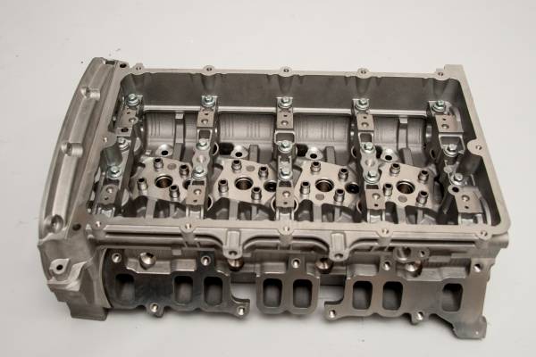 FORD TRANSİT 100 L-S-V ÇIKMA PARÇA  SİLİNDİR KAPAĞII